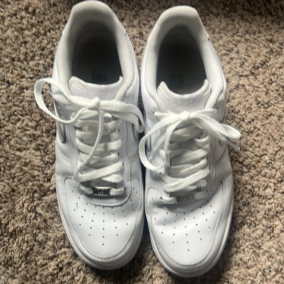 Men’s Nike Air Force 1 ‘07 Size 9 - Picture 4 of 7